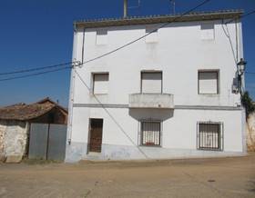 villas for sale in alar del rey