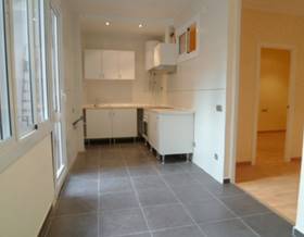 apartment rent barcelona by 1,100 eur