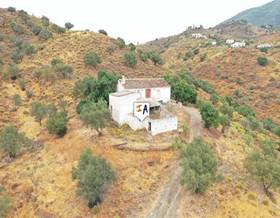 villas for sale in competa