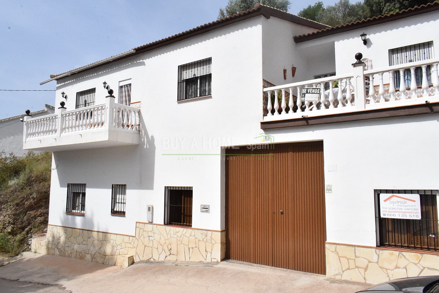 villas for sale in venta baja