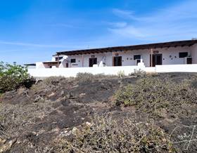 houses for sale in arrecife