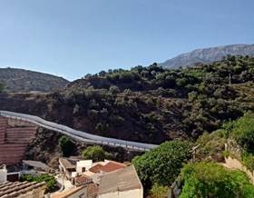 villas for sale in viñuela