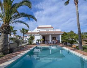 villas for sale in camarles