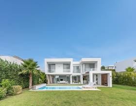 villas for sale in puerto banus