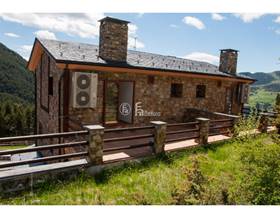 houses for sale in canillo