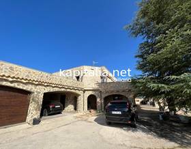 villas for sale in genoves