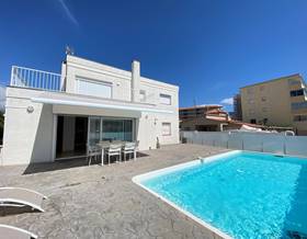 villas for sale in sant pere pescador