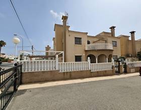 villas for sale in los montesinos