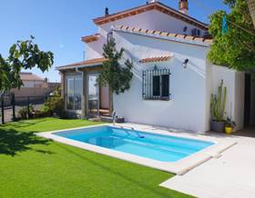 villas for sale in archez