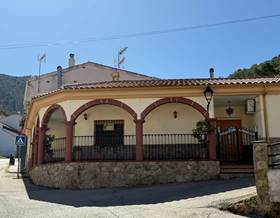 villas for sale in jaen province