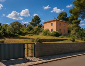 urban land sale torrelles de foix by 35,000 eur