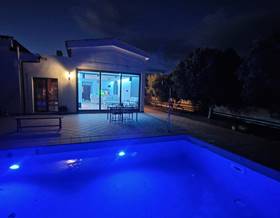 villas for sale in triquivijate