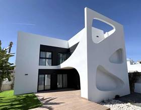 villas for sale in la marina