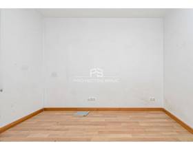 flat sale barcelona by 239,000 eur