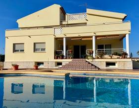 villas for sale in llosa de camacho