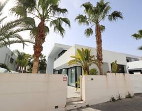 villas for sale in los palacios
