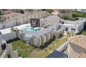 villas for sale in los montesinos