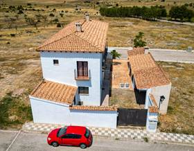 houses for sale in villa de ves
