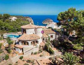 houses for sale in llosa de camacho