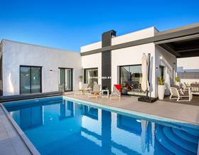 villas for sale in tormos