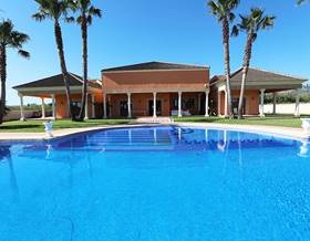 villas for sale in llosa de camacho