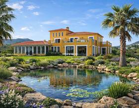 villas for sale in llosa de camacho