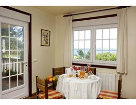 villas for rent in pontevedra province