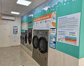 premises rent almeria los molinos by 560 eur