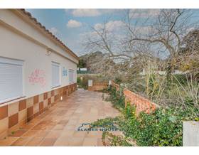 villas for sale in llagostera