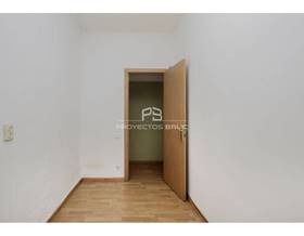 flat sale barcelona by 219,000 eur