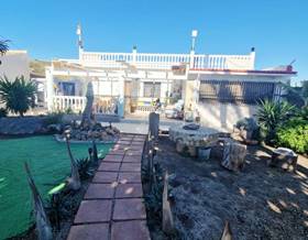 villas for sale in caleta de velez