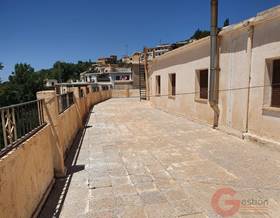 buildings for sale in pitres