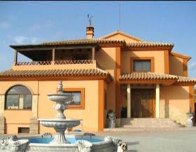 villas for sale in malaga province