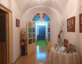 separate house sale puebla de la calzada by 193,000 eur