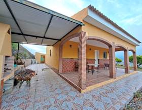 villas for sale in caleta de velez