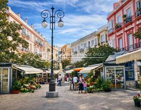 flat sale cadiz casco antiguo by 240,000 eur