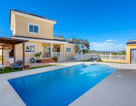 villas for sale in punta prima