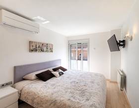 flat sale roses centre by 398,000 eur
