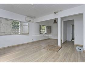 single family house sale vacarisses by 170,000 eur