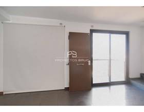 flat sale manresa by 145,000 eur