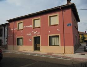 chalet sale palencia salinas de pisuerga by 125,000 eur
