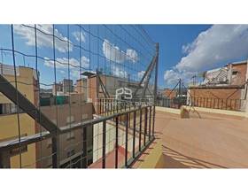 flat sale barcelona by 275,000 eur