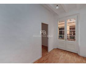 flat sale barcelona by 290,000 eur