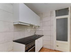 flat sale barcelona by 270,000 eur